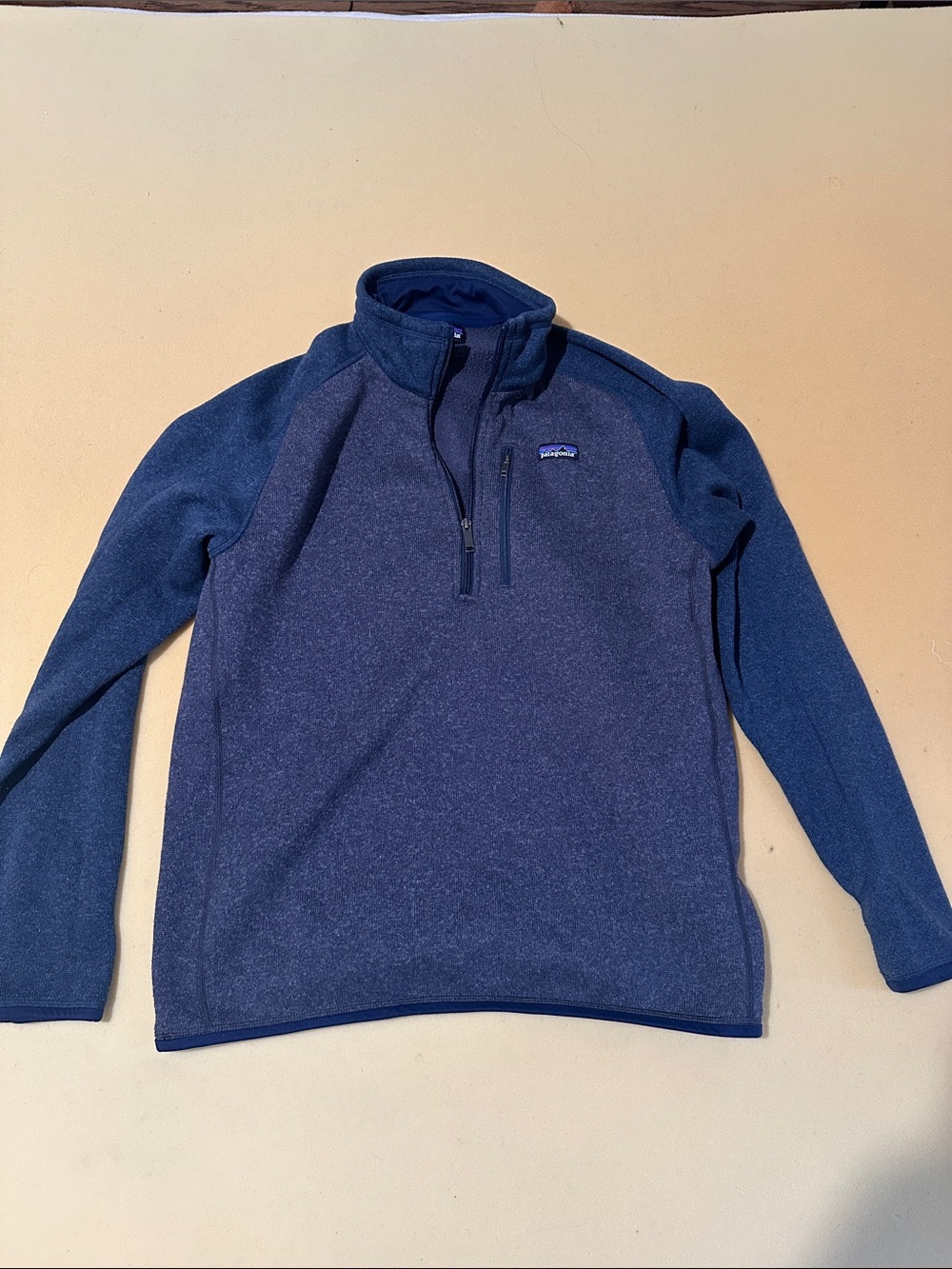 Patagonia Men's Navy and Blue Half-Zip Fleece Pullover